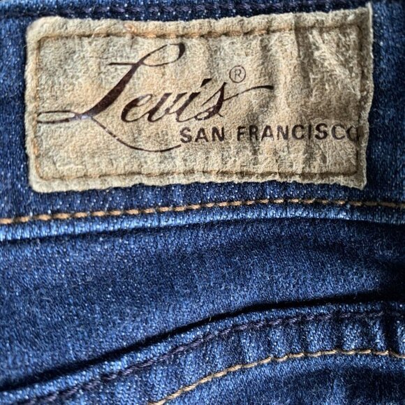 Levis Denim Curve Classic Boot Cut Dark Wash Size 14 32 - Picture 3 of 5